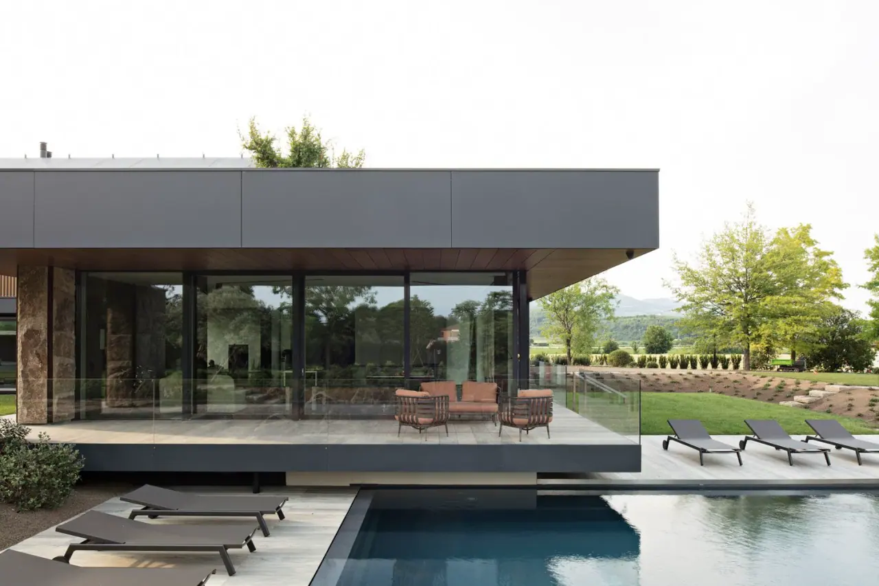 Casa GREY — immagine principale